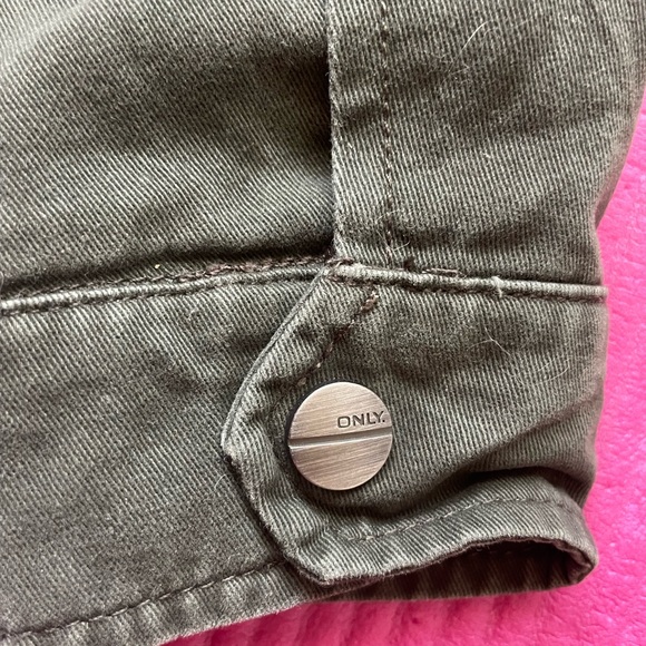 Only Fall / Spring Jacket - Picture 5 of 10